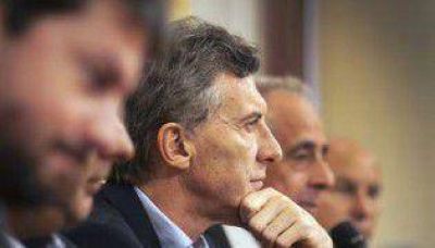 Funcionarios kirchneristas criticaron a Macri por la deuda