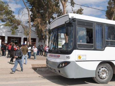 El Estado provincial gasta unos $55 millones en transporte escolar