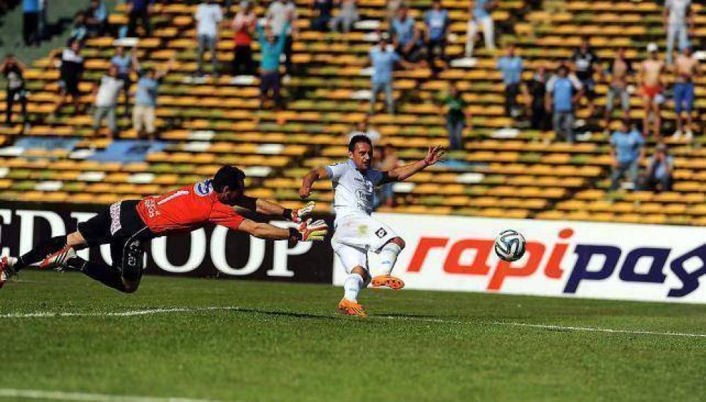 Belgrano cort� su racha de 12 partidos sin triunfos