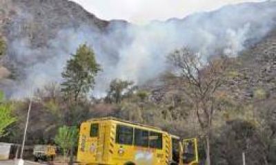 Incendio arras� con m�s de 30 hect�reas en zona de la Quebrada