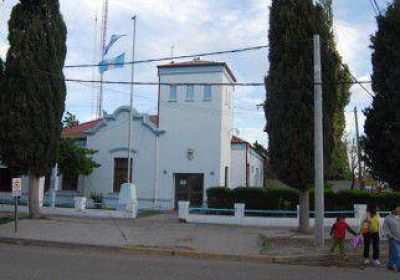 Choc� contra un poste y dej� a Plottier sin energ�a 