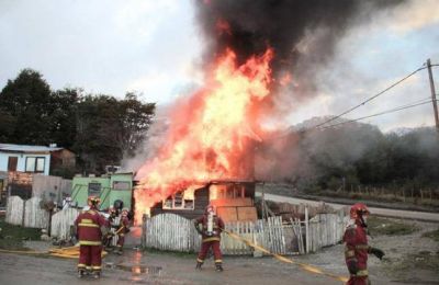Incendio y muerte en una casilla del Oeste
