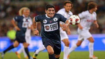 En el Partido por la Paz, Icardi marc� por duplicado y vence al equipo de Maradona por 5-3