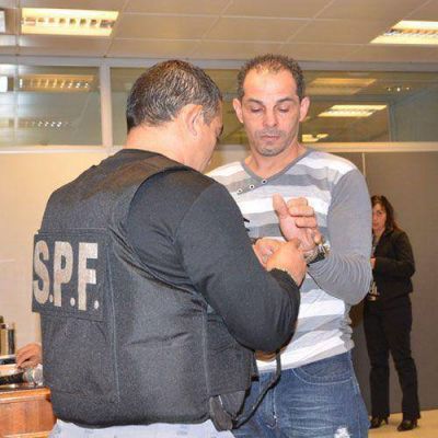 �Enyesada, la obligaba a ejercer la prostituci�n�