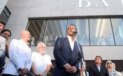Scioli y Pulti prefieren el D�a del Alfajor, y no hablar de inundaciones