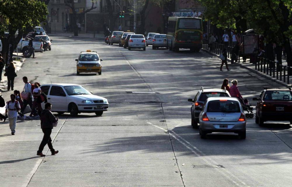 Dudas por los desv�os de micros en calle Alem, que ser� hormigonada