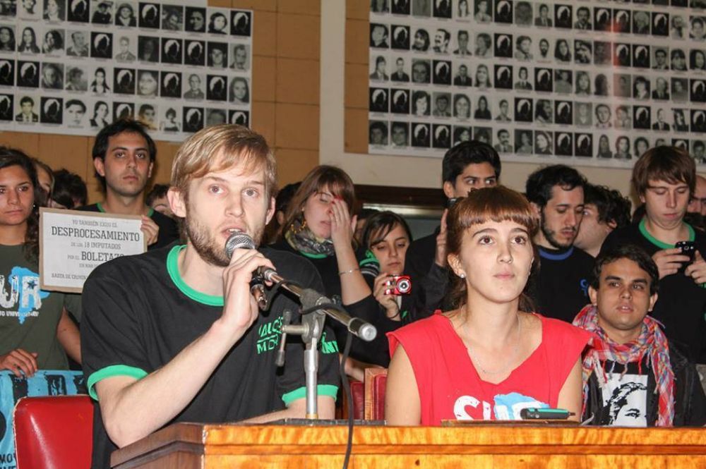 Boleto Universitario: �El intendente sigue sin atendernos�