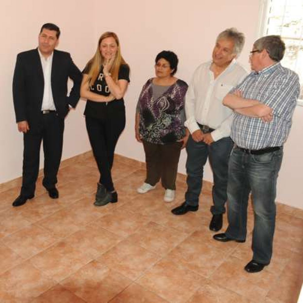 Entregan mejoramientos en barrios 4 de Junio y Los Obreros II
