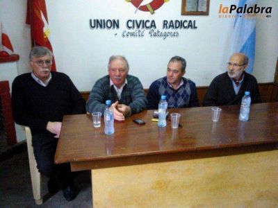 Duras cr�ticas de Oliver al justicialismo bonaerense y nacional