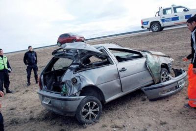 Mujer herida tras cinematogr�fico vuelco en Pampa Salamanca