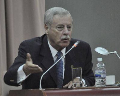 UCR promueve adhesi�n a ley nacional de medicamentos gratuitos en Chubut