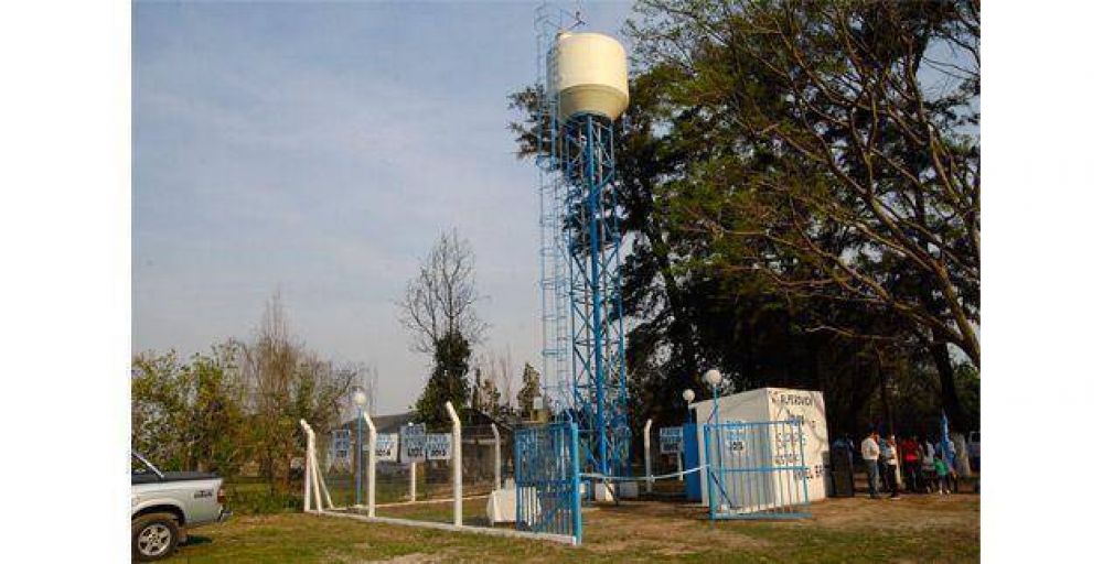 Un nuevo pozo de agua, dotar� de agua a m�s de 200 familias en Leales