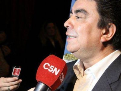 Fernando Espinoza, duro contra el Frente Renovador: �Saredi no camina la ciudad�