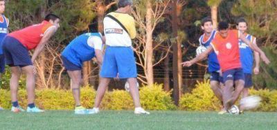 Schurrer ensay� con un cambio y pondr�a a Nicol�s Mart�nez por Claudio Fileppi para ma�ana frente a All Boys
