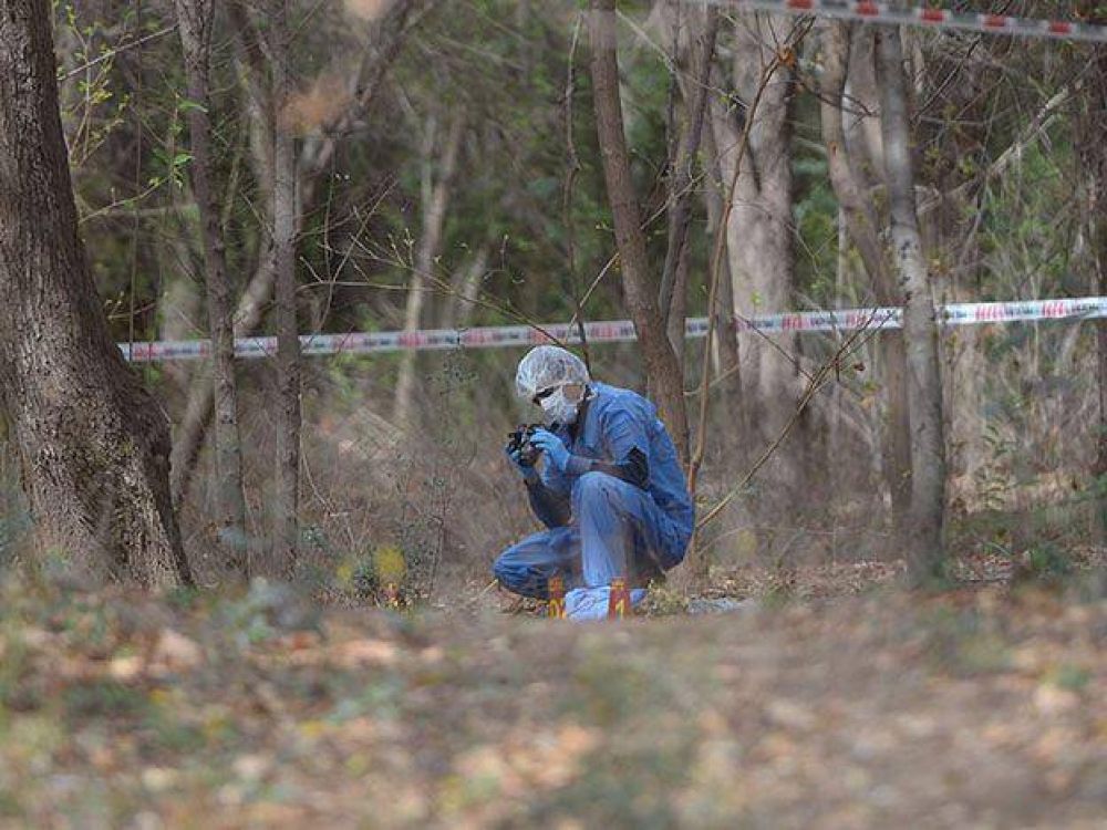 Investigan la pista sexual en el asesinato del Parque: el hombre vest�a bombacha y medias de mujer
