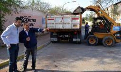 Quintela prev� inaugurar una bater�a de obras antes de fin de a�o