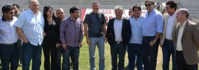 Cagna recorri� junto a Bosetti las obras en el estadio de Vargas