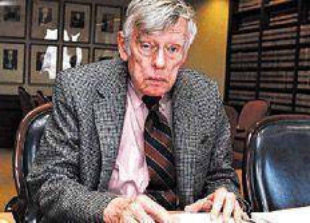 Los buitres juegan sus cartas