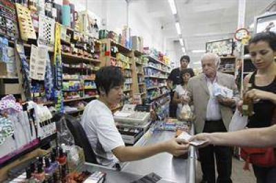 La recesi�n no logra frenar la inflaci�n, que en agosto volvi� a superar el 2%