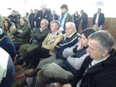El diputado Santiago particip� en Asamblea por la Ruta 51