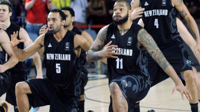 Como en el rugby: la selecci�n de b�squet de Nueva Zelanda imit� a los All Blacks con el 