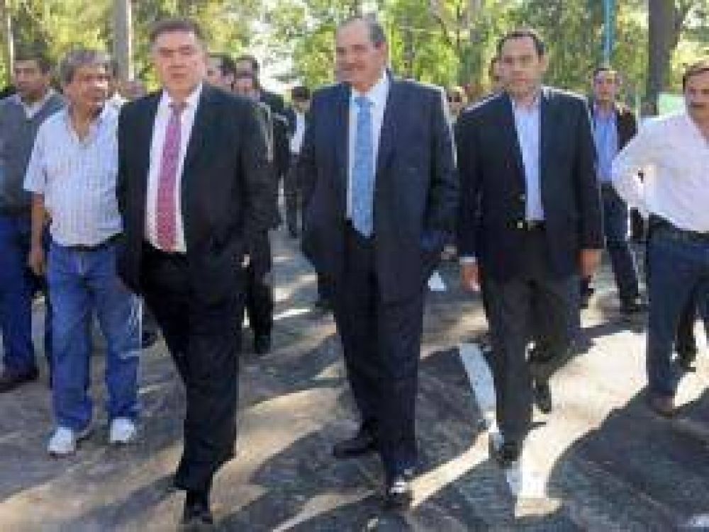 Amaya culp� al gobierno por el atraso en obras del plan Mas Cerca I 