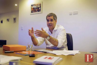 El ministro de Asuntos Agrarios de Scioli le tir� flores a De la Sota y dispar� contra el camporista Costa