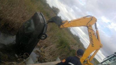 Un hombre muri� tras despistar y caer en una zanja en el acceso a Ibicuy