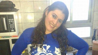 La mataron de 20 pu�aladas y su hermana se tir� por el balc�n: detuvieron a dos hermanos