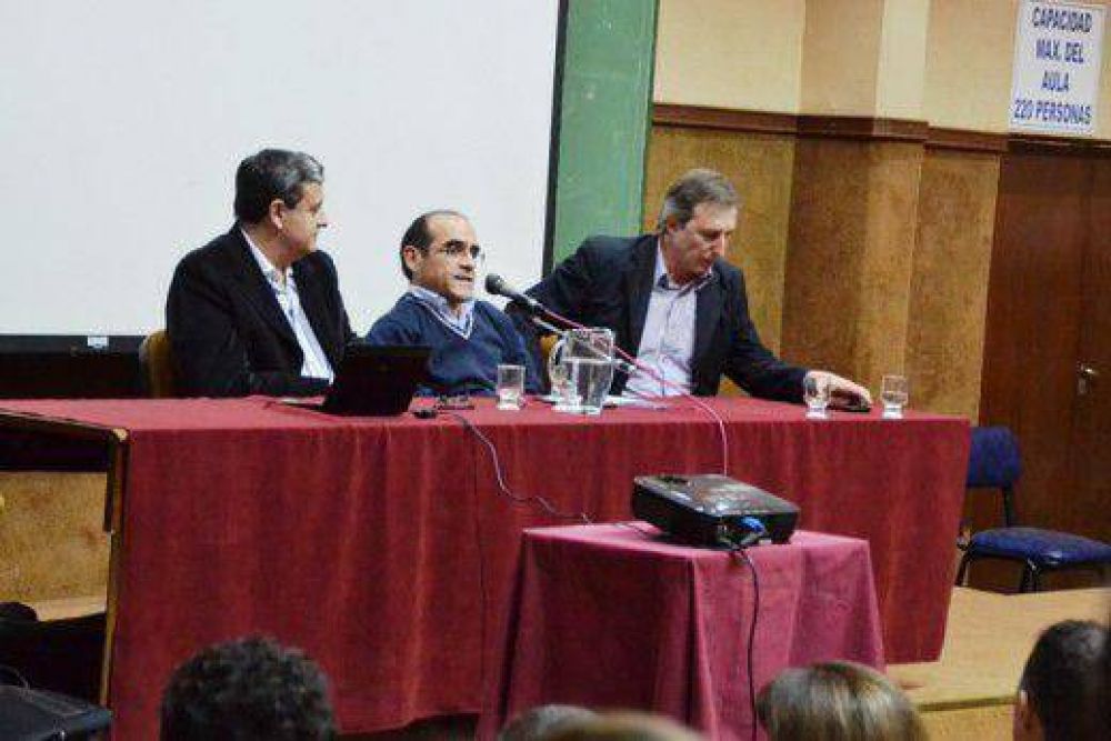 C�rdoba es es el �antiparadigma� de lo que hacen Argentina y los pa�ses emergentes