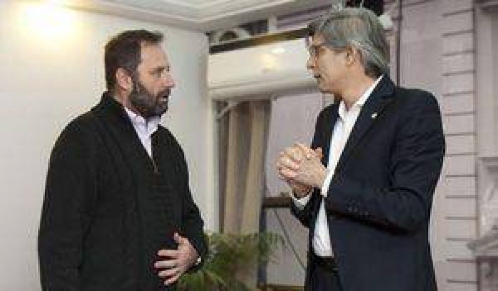  Buscan crear tres casas para recuperaci�n de adicciones