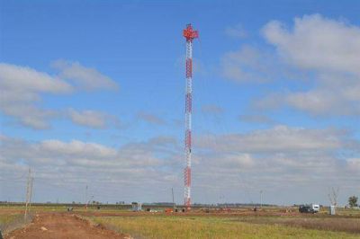 Ya se instal� la antena de la TDA en el Parque Industrial de nuestra ciudad
