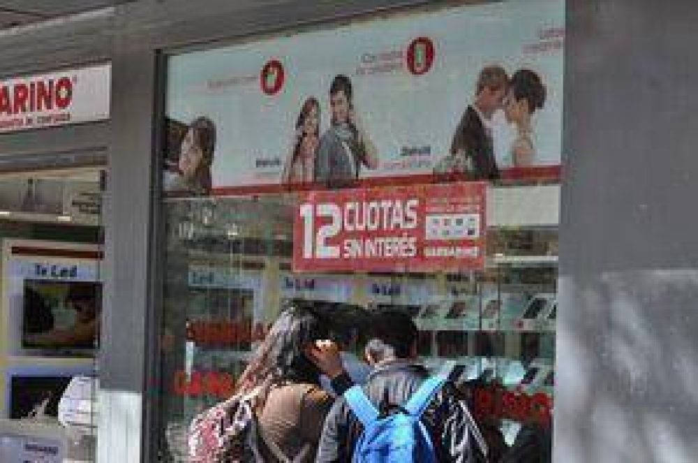  Buena recepci�n en comercios locales a la vuelta de 12 cuotas