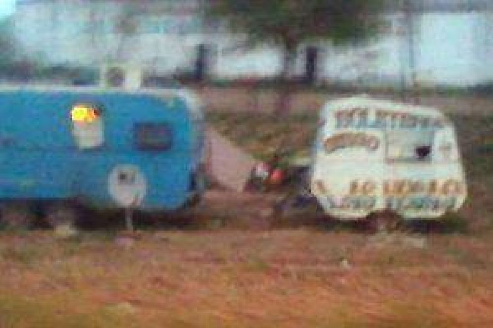 Aseguran que el circo y la nena de los cuchillos est�n en Nueva Esperanza