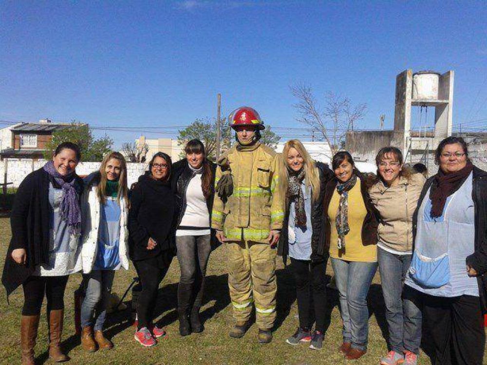 Exitosa Capacitaci�n a docentes realizada en Bomberos