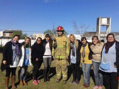 Exitosa Capacitaci�n a docentes realizada en Bomberos