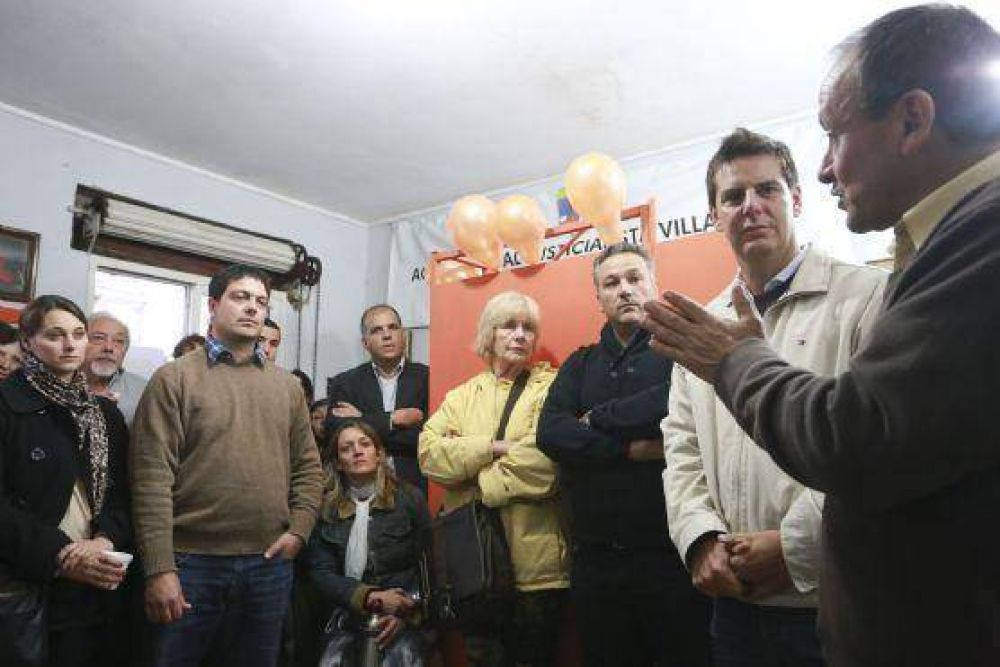 Gonzalo Atanasof: �Apoyamos a nivel nacional la candidatura de Scioli�