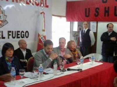 Ultra Marat�n 3: La UCR fueguina don� 100 mil pesos para la compra del mam�grafo