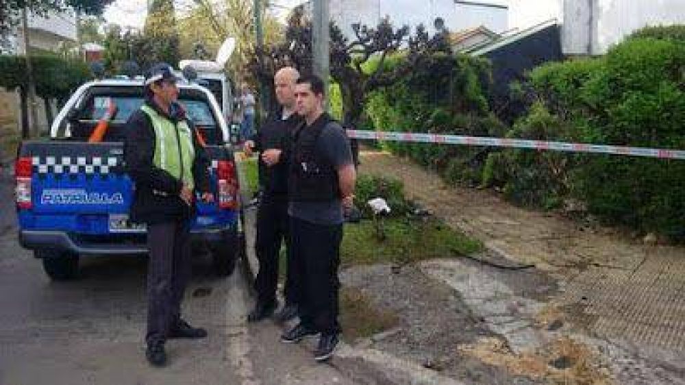 CARAPACHAY: Una mujer que viajaba en rem�s falleci� al ser arrasada por un auto con ladrones