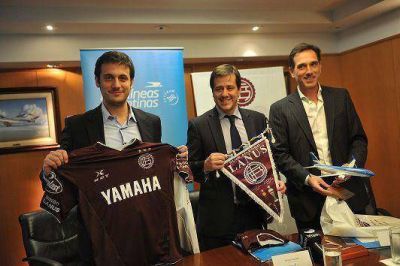 EL CLUB ATL�TICO LAN�S FIRM� UN CONVENIO DE COOPERACI�N CON AEROL�NEAS ARGENTINAS