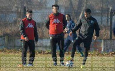 El DT Roberto Trotta se alej� de Sarmiento