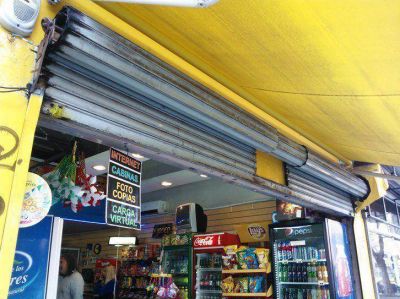 Comerciantes tendr�n que cubrir motores y salidas de aire para adecuarse al C�digo de Publicidad