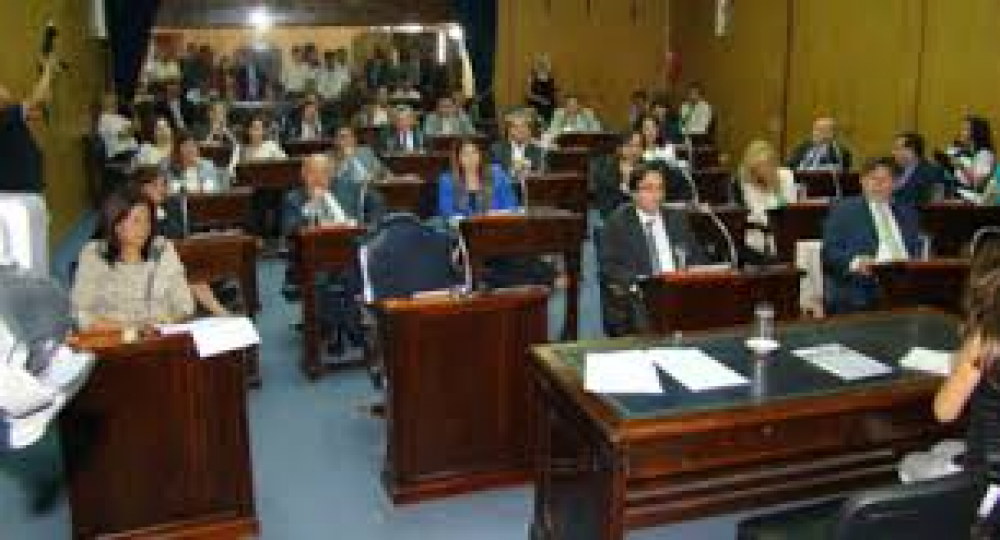 Legislatura aprobo modificaciones al c�digo fiscal y a la ley impositiva
