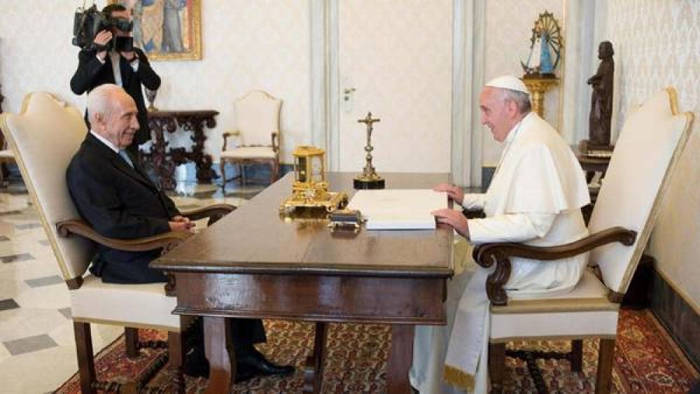 Shimon Peres propuso al Papa crear una 