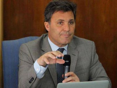 Cornejo reclam� dureza con los estatales y alab� a Mat�as Roby