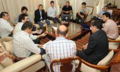 Buscan financiamiento nacional para inyectar dinero a las SAPEM