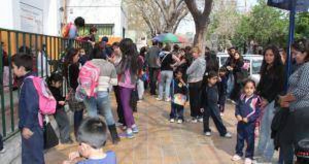 Condicionan los jardines de 4 a la construcci�n de aulas
