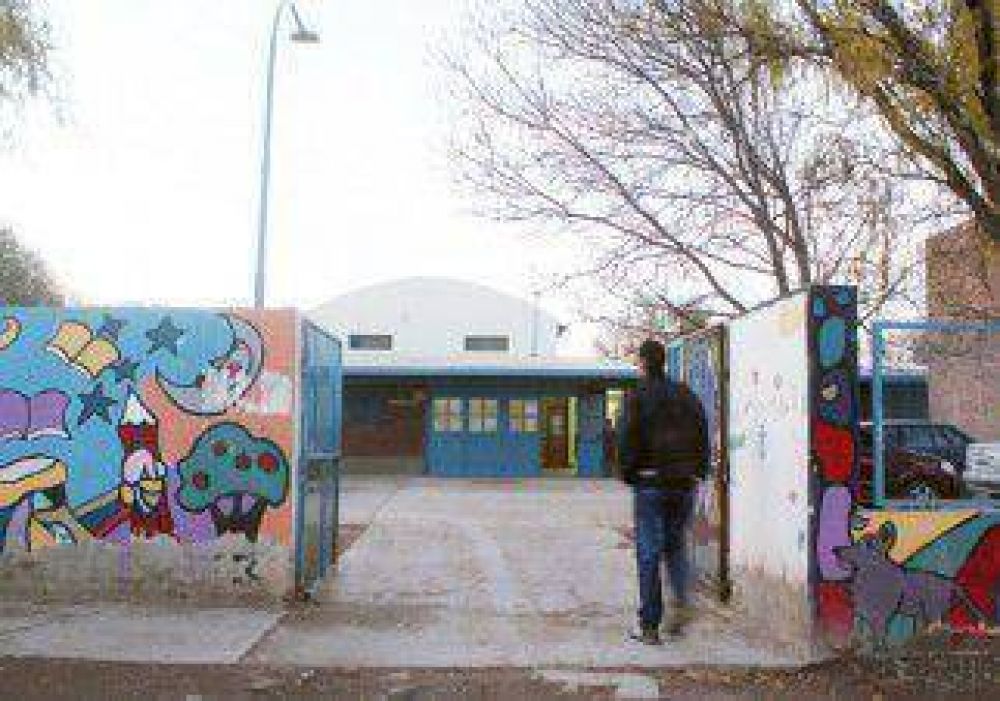 Descubren en una escuela al portero acusado de abusos 
