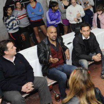 Ver�n llen� una carpa en el Country y tom� nota de las inquietudes