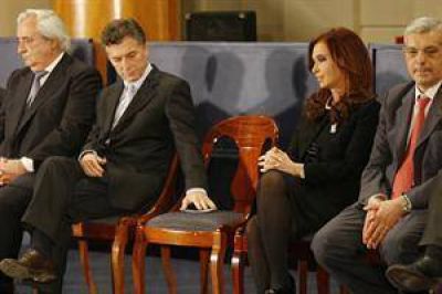 Mauricio Macri no descarta presentar un recurso de amparo para impedir que el Gobierno saque 5000 polic�as de los barrios
